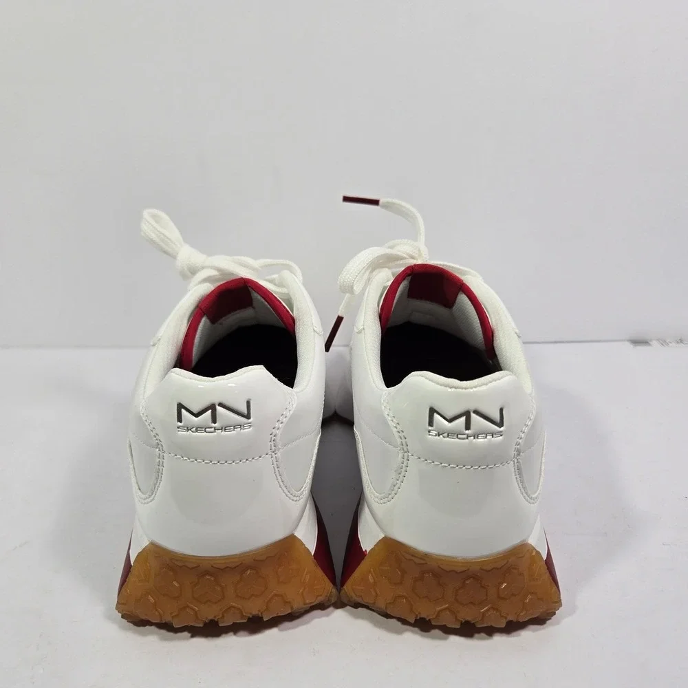 Skechers x Rolling Stones Womens 8.5  Roadies Surge White Red Lips Sneakers